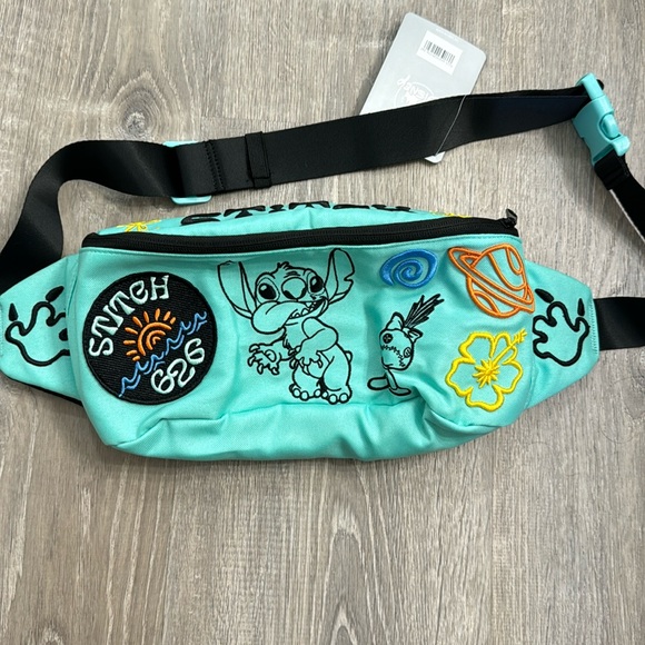 Disney cross body bag - Picture 1 of 9
